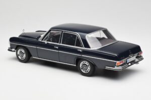 Mercedes 280 SE W108 Midnight Син Norev 1:18 B66040597 Метал — снимка 7 от 8