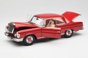 Mercedes 280 SE W108 Червен Norev 1:18 193527 Метал — снимка 2 от 8