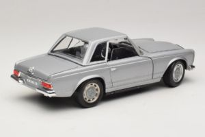 Mercedes 280 SL W113 Berlina Сребрист Techno Giodi 1:18 F14051030 Метал — снимка 3 от 8