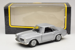Mercedes 280 SL W113 Berlina Сребрист Techno Giodi 1:18 F14051030 Метал — снимка 8 от 8