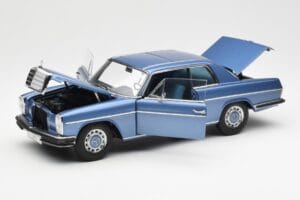 Mercedes 280C/8 W114 Coupe Син Metallic AUTOart 1:18 76187 Метал — снимка 2 от 8
