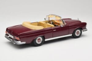 Mercedes 280SE W108 Bordeaux Червен Maisto 1:18 31811 Метал — снимка 3 от 8