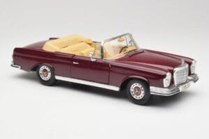 Mercedes 280SE W108 Bordeaux Червен Maisto 1:18 31811 Метал — снимка 6 от 8