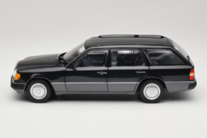 Mercedes 300 D W124 Комби Черен Norev 1:18 183960 Метал — снимка 4 от 8