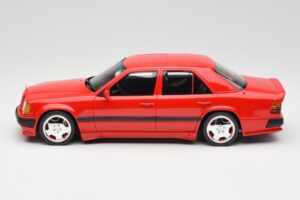 Mercedes 300E W124 6.0 AMG Signal Червен Otto 1:18 OT1104 Смола — снимка 3 от 6