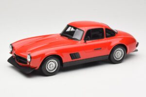 Mercedes 300 SL AMG Червен Otto 1:18 OT311 Смола