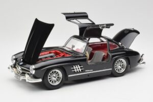 Mercedes 300 SL W198 Черен Bburago 1:18 35791 Метал — снимка 2 от 8