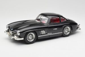 Mercedes 300 SL W198 Черен Bburago 1:18 35791 Метал