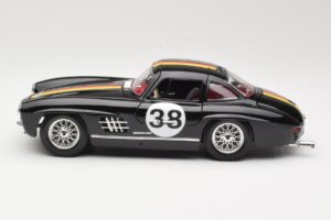 Mercedes 300 SL #38 1954 Bburago 1:18 3015-M1 Метал — снимка 4 от 8
