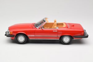 Mercedes 300 SL R107 Червен Norev 1:18 B66040623 Метал — снимка 4 от 8