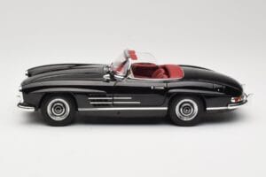 Mercedes 300 SL W198 Roadster Черен Minichamps 1:18 180039036 Метал — снимка 4 от 8