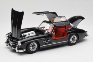 Mercedes 300 SL W198 Черен Minichamps 1:18 180039004 Метал — снимка 2 от 8