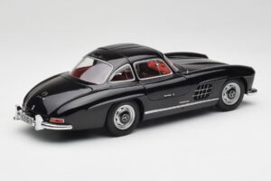 Mercedes 300 SL W198 Черен Minichamps 1:18 180039004 Метал — снимка 3 от 8