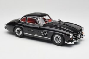 Mercedes 300 SL W198 Черен Minichamps 1:18 180039004 Метал — снимка 6 от 8