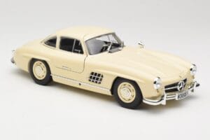 Mercedes 300 SL W198 Кремав Minichamps 1:18 110037212 Метал — снимка 6 от 8