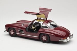 Mercedes 300 SL W198 Gullwing Тъмночервен Minichamps 1:18 110037218 Метал — снимка 5 от 8