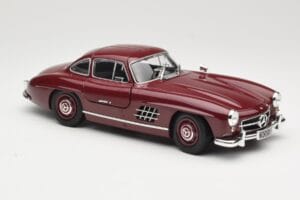 Mercedes 300 SL W198 Gullwing Тъмночервен Minichamps 1:18 110037218 Метал — снимка 6 от 8