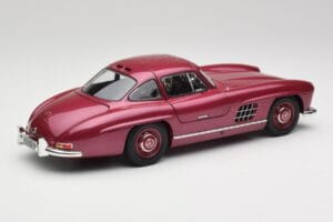 Mercedes 300 SL W198 Огненочервен Minichamps 1:18 180039008 Метал — снимка 3 от 8
