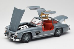 Mercedes 300 SL W198 Graphite Сив Minichamps 1:18 180039005 Метал — снимка 2 от 8