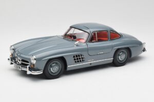 Mercedes 300 SL W198 Graphite Сив Minichamps 1:18 180039005 Метал