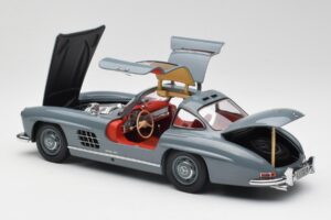 Mercedes 300 SL W198 Graphite Сив Minichamps 1:18 180039005 Метал — снимка 5 от 8