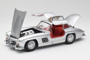 Mercedes 300 SL W198 Gullwing Сребристо Minichamps 1:18 180039000 Метал — снимка 2 от 8