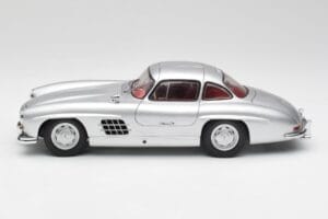 Mercedes 300 SL W198 Gullwing Сребристо Minichamps 1:18 180039000 Метал — снимка 4 от 8
