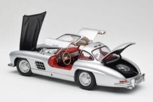 Mercedes 300 SL W198 Gullwing Сребристо Minichamps 1:18 180039000 Метал — снимка 5 от 8