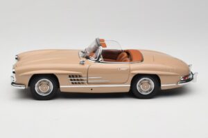 Mercedes 300 SL W198 Roadster Светлокафяв Minichamps 1:18 180039032 Метал — снимка 4 от 8