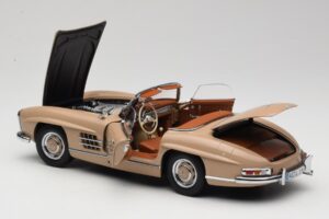 Mercedes 300 SL W198 Roadster Светлокафяв Minichamps 1:18 180039032 Метал — снимка 5 от 8