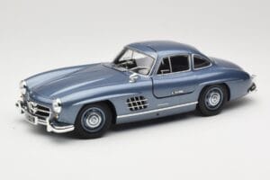 Mercedes 300 SL W198 Gullwing Light Blue Metallic Minichamps 1:18 110037220 Метал