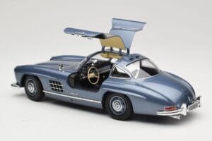 Mercedes 300 SL W198 Gullwing Light Blue Metallic Minichamps 1:18 110037220 Метал — снимка 5 от 8