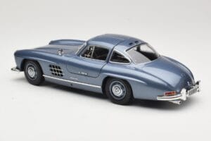 Mercedes 300 SL W198 Gullwing Light Blue Metallic Minichamps 1:18 110037220 Метал — снимка 7 от 8