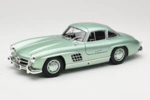 Mercedes 300 SL W198 Gullwing Light Green Metallic Minichamps 1:18 110037221 Метал
