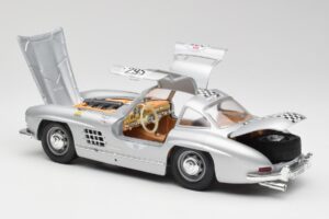 Mercedes 300 SL W198 #295 1954 Bburago 1:18 32813 Метал — снимка 5 от 8