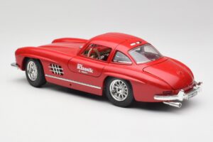 Mercedes 300 SL W198 Red Metallic Bburago 1:18 3013-M1 Метал — снимка 7 от 8