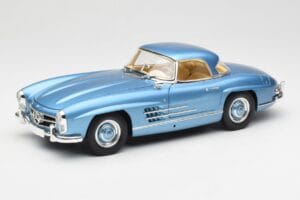 Mercedes 300 SL W198 Roadster Hardtop Light Blue Metallic Minichamps 1:18 180039042 Метал — снимка 3 от 9