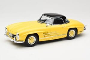 Mercedes 300 SL W198 Roadster Hardtop Signal Yellow Minichamps 1:18 180039044 Метал — снимка 3 от 9