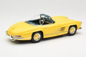 Mercedes 300 SL W198 Roadster Hardtop Signal Yellow Minichamps 1:18 180039044 Метал — снимка 4 от 9
