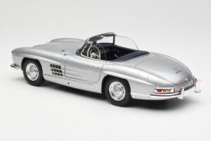 Mercedes 300 SL W198 Roadster Silver Metallic Minichamps 1:18 180039030 Метал — снимка 7 от 8