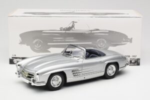 Mercedes 300 SL W198 Roadster Silver Metallic Minichamps 1:18 180039030 Метал — снимка 8 от 8