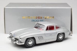 Mercedes 300 SL W198 Gullwing Silver Сив Bburago 1:18 3513 Метал — снимка 8 от 8