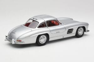 Mercedes 300 SL W198 Gullwing Сребрист Металик Minichamps 1:18 B66040379 Метал — снимка 3 от 8