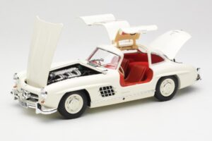 Mercedes 300 SL W198 Бял Minichamps 1:18 180039006 Метал — снимка 2 от 8