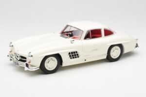 Mercedes 300 SL W198 Бял Minichamps 1:18 180039006 Метал