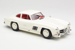 Mercedes 300 SL W198 Бял Minichamps 1:18 180039006 Метал — снимка 6 от 8