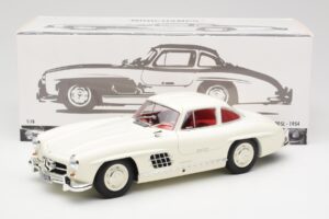 Mercedes 300 SL W198 Бял Minichamps 1:18 180039006 Метал — снимка 8 от 8