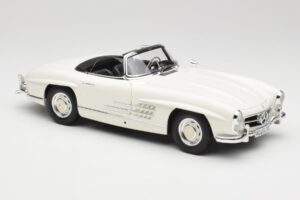 Mercedes 300 SL W198 Roadster Бял С Мек Покрив Minichamps 1:18 180039034 Метал — снимка 7 от 9