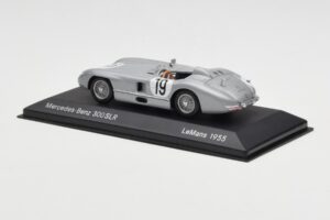 Mercedes 300 SLR #19 J.M. Fangio / S. Moss 24 Hours of Le Mans 1955 Minichamps 1:43 B66040253 Метал — снимка 3 от 4