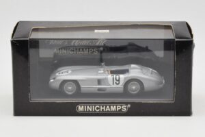 Mercedes 300 SLR #19 J.M. Fangio / S. Moss 24 Hours of Le Mans 1955 Minichamps 1:43 B66040253 Метал — снимка 4 от 4